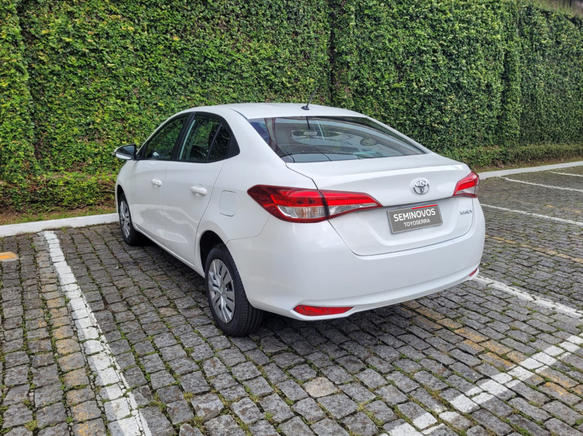 toyota yaris xl sedan 1.5 flex  automatico5