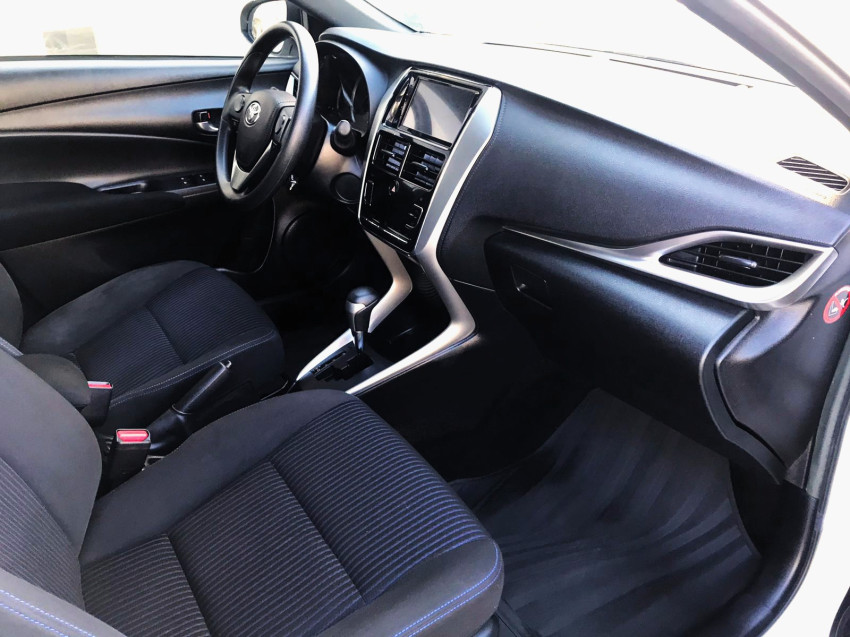 baixa km! - toyota yaris xl plus con. 1.5 flex  automatico9