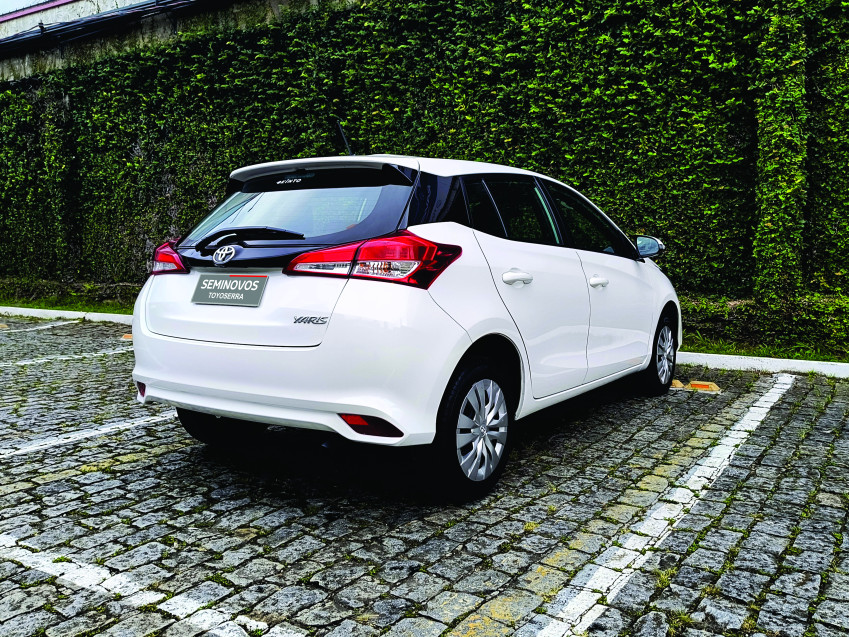 baixa km! - toyota yaris xl 1.5 flex  automatico4