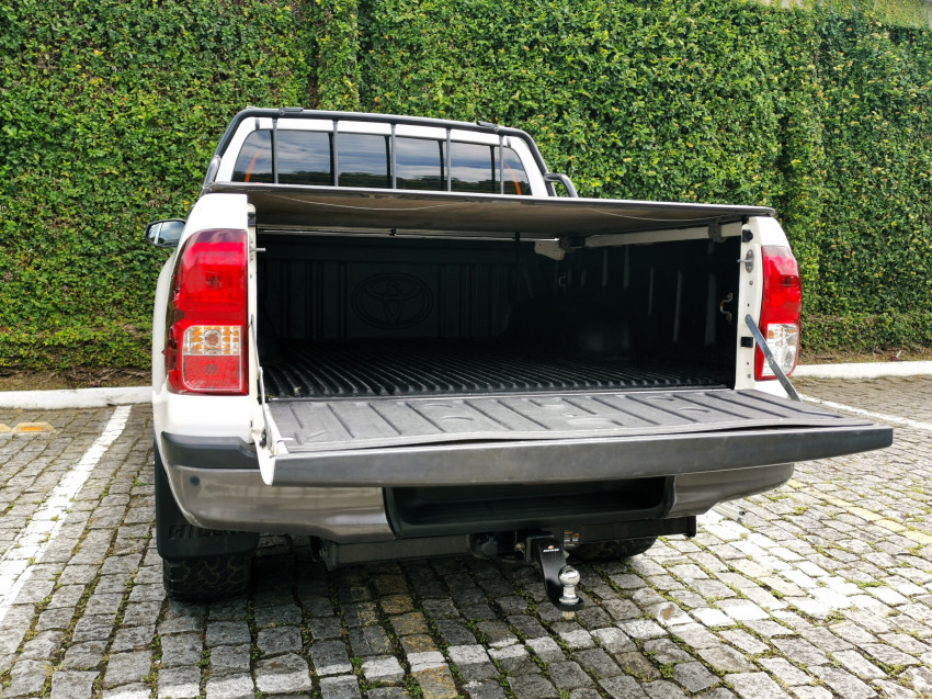 toyota hilux cd 2.8 mt 4x4 power pack11