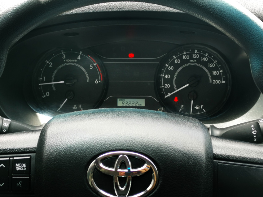 toyota hilux cd 2.8 mt 4x4 power pack9