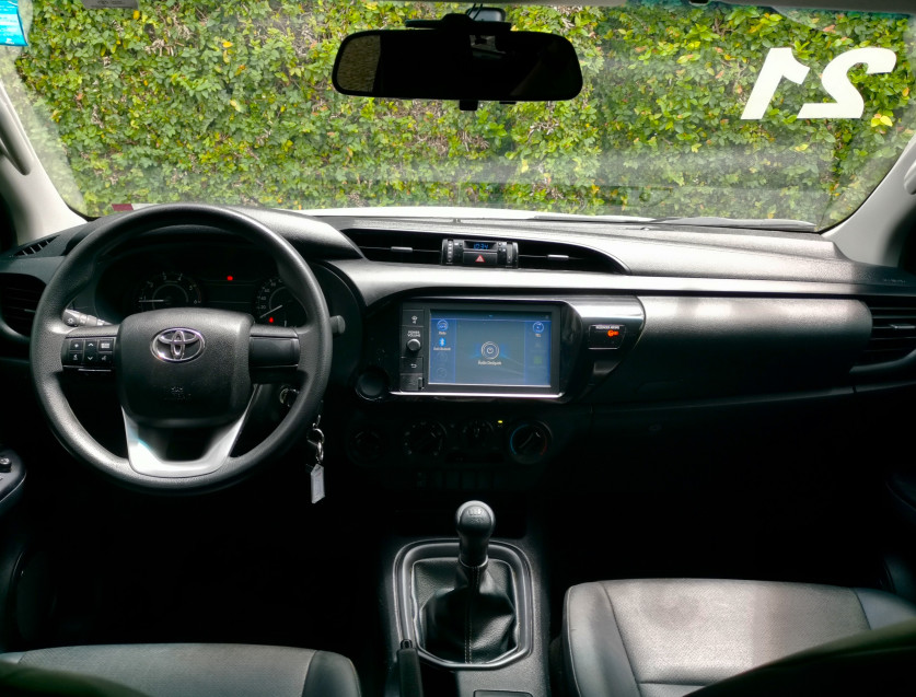 toyota hilux cd 2.8 mt 4x4 power pack6