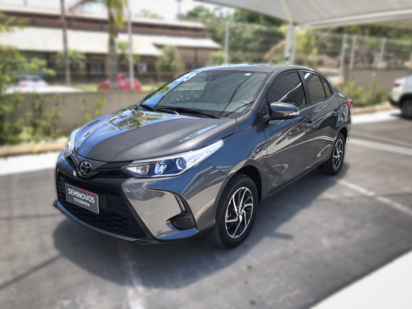 baixa km! - toyota yaris xs sedan 1.5 flex  automatico2