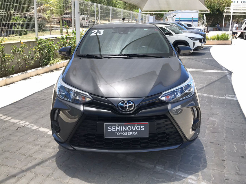 baixa km! - toyota yaris xs sedan 1.5 flex  automatico11