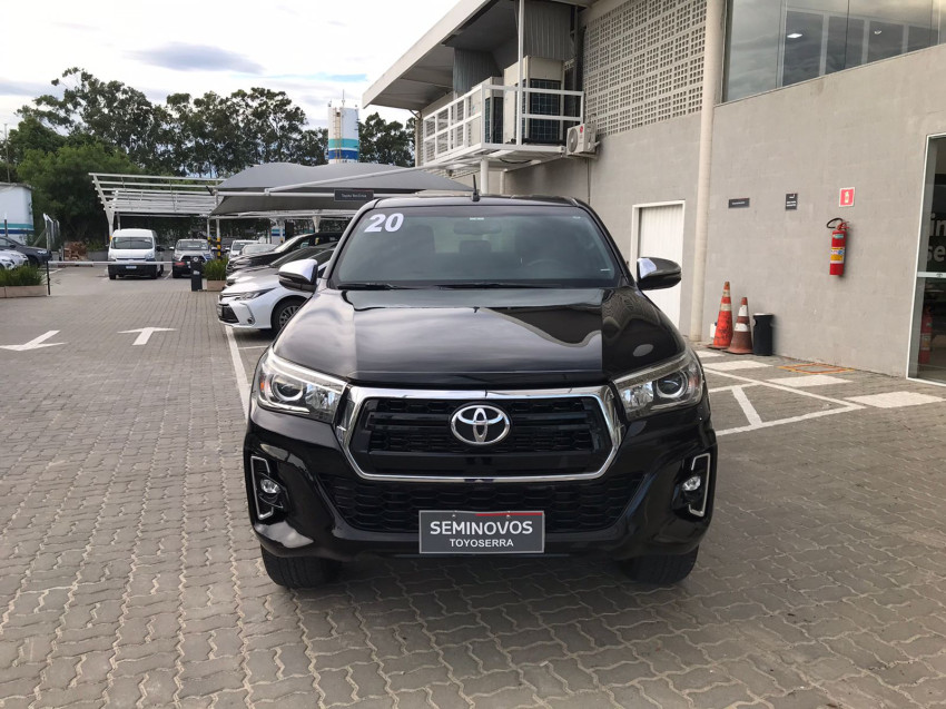 toyota hilux cd srx 4x4 2.8  diesel automatico11