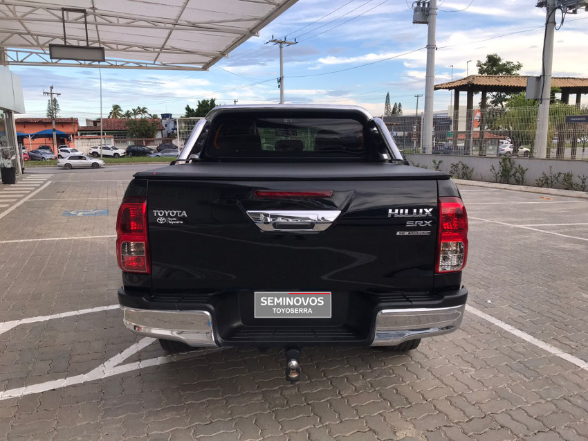 toyota hilux cd srx 4x4 2.8  diesel automatico12