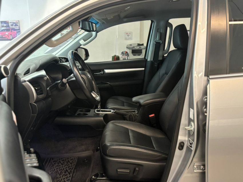 baixa km! - toyota hilux cd srx 4x4 2.8  diesel automatico7