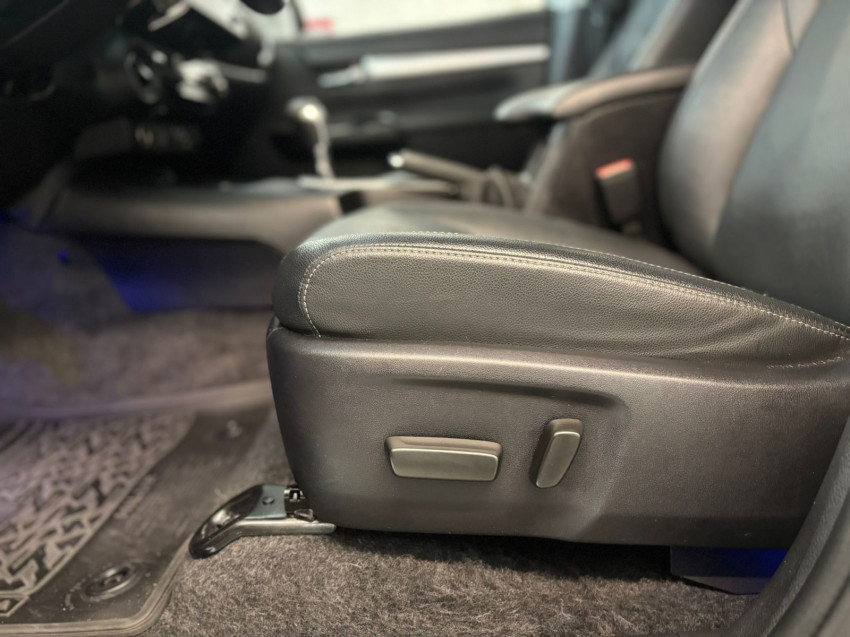 baixa km! - toyota hilux cd srx 4x4 2.8  diesel automatico19