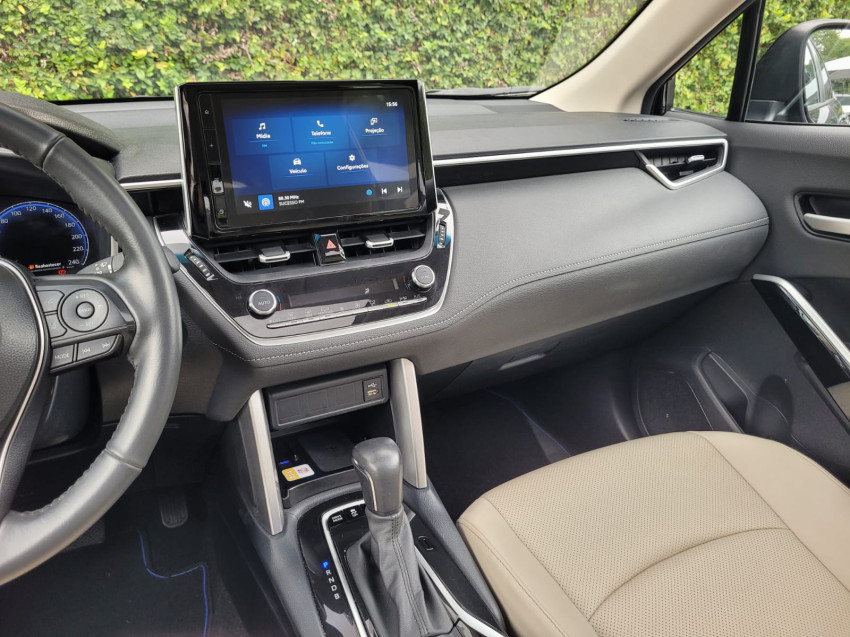 toyota corolla cross xrx 1.8  automatico (hibrido)12