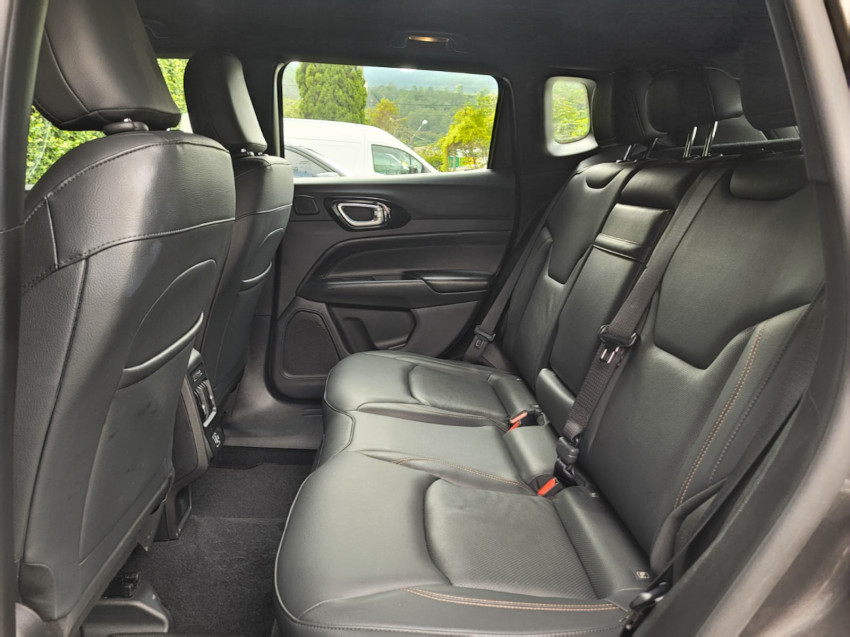 baixa km! - jeep compass over. hurric 2.0 4x4 tb  automatico8