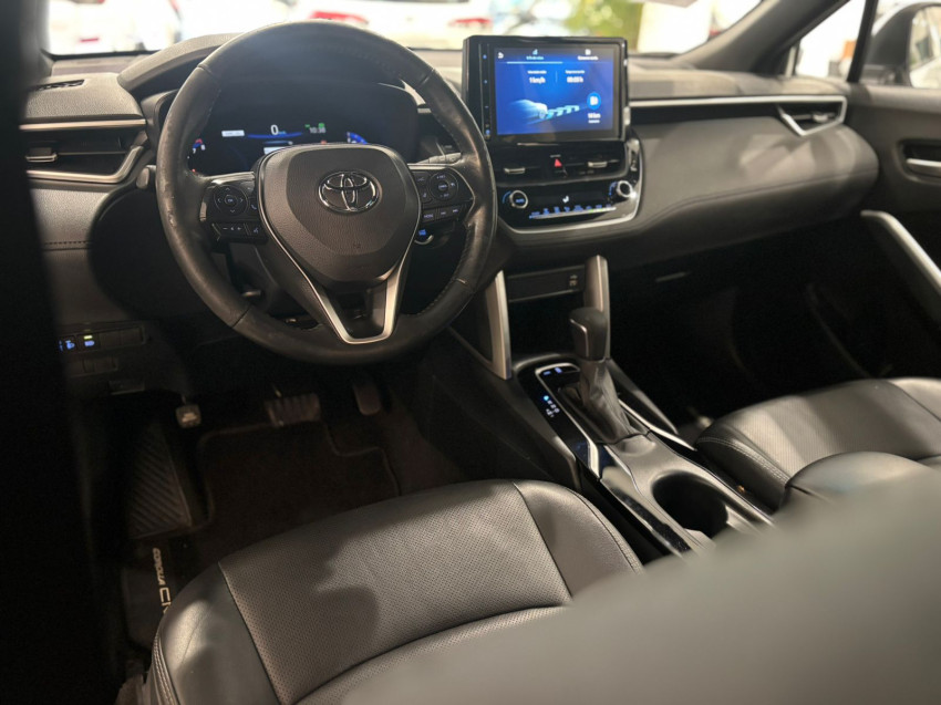 toyota corolla cross xre 2.0  flex automatico10