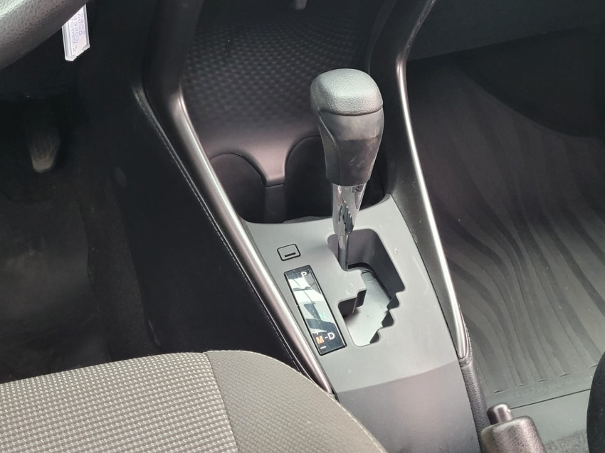 baixa km! - toyota yaris xl sedan 1.5 flex  automatico14