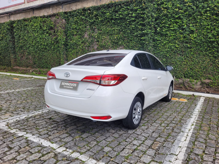 baixa km! - toyota yaris xl sedan 1.5 flex  automatico4