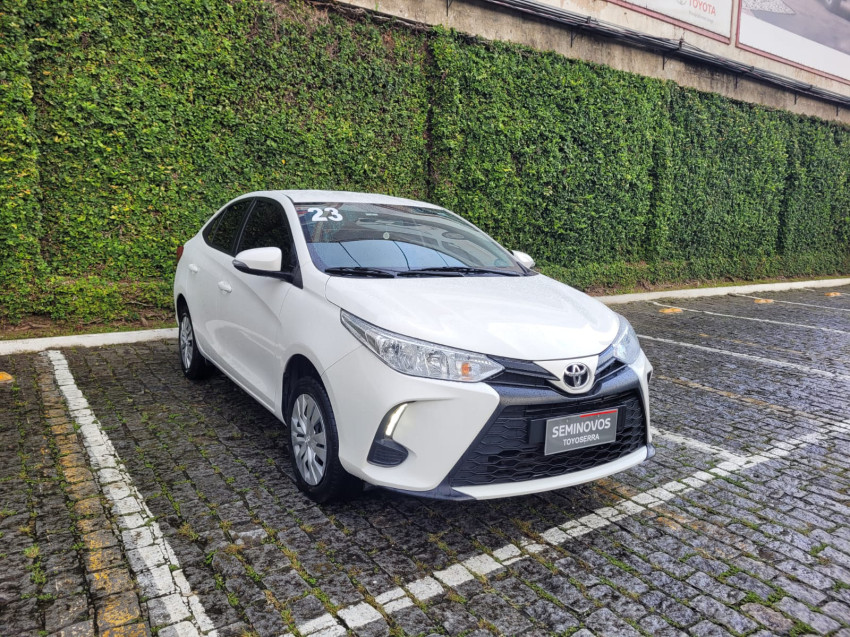 baixa km! - toyota yaris xl sedan 1.5 flex  automatico3