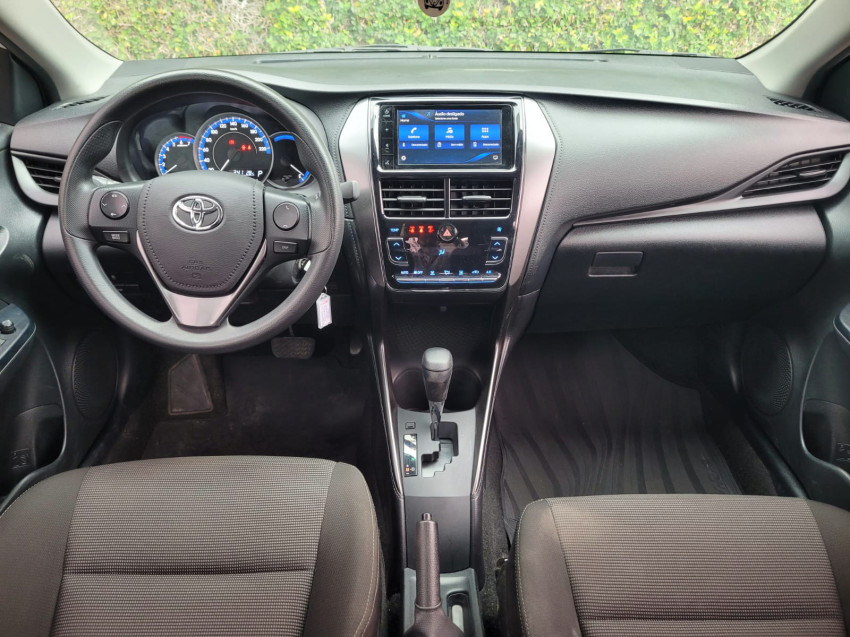 baixa km! - toyota yaris xl sedan 1.5 flex  automatico6