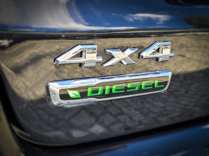jeep compass longitude 2.0 4x4 dies.  automatico17