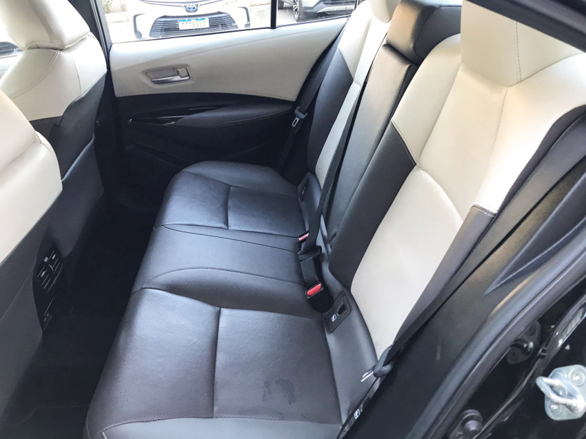 toyota corolla altis prem. 1.8 automatico (hibrido)8