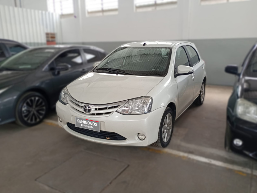 toyota etios xls 1.5 flex  automatico1