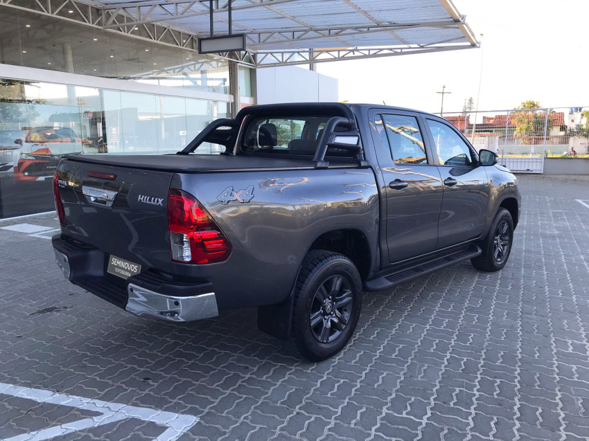 baixa km! - toyota hilux cd sr 4x4 2.8  diesel automatico4