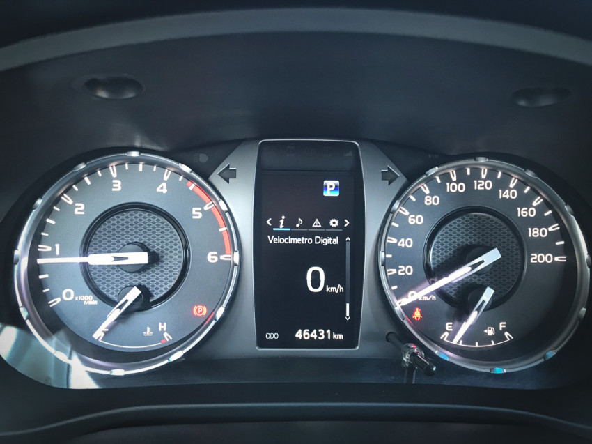 baixa km! - toyota hilux cd sr 4x4 2.8  diesel automatico9