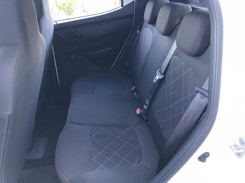 baixa km! - renault kwid zen 1.0 flex  manual8