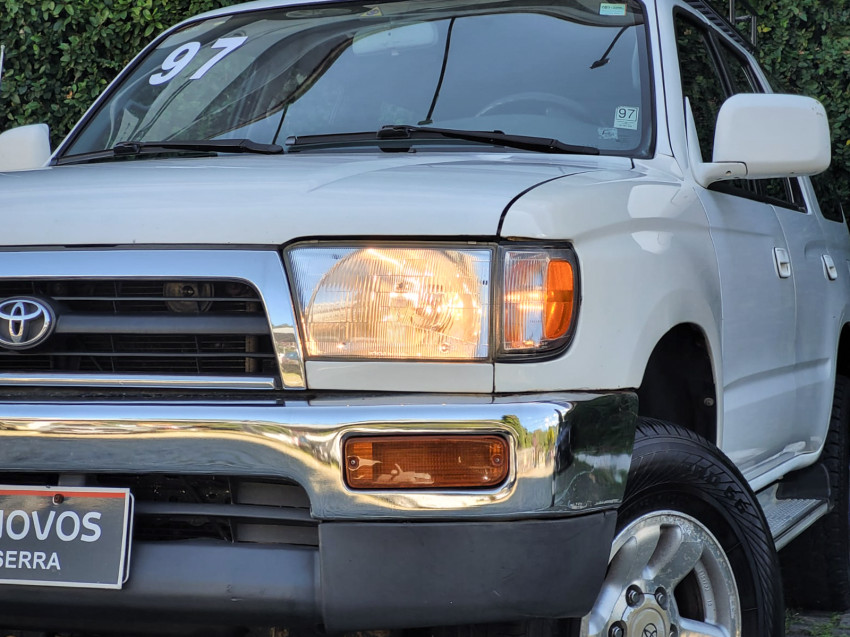 toyota hilux sw4 4x4 3.0  tb diesel16