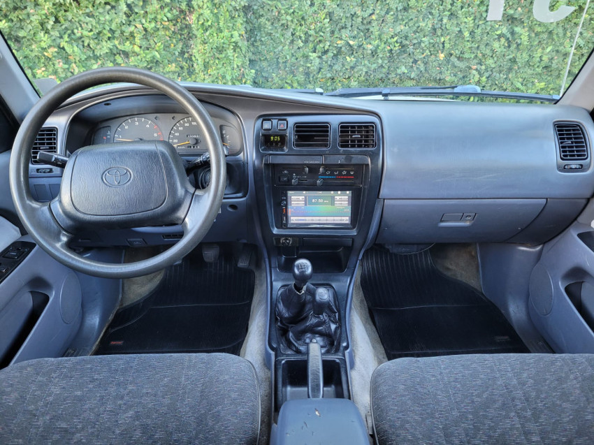 toyota hilux sw4 4x4 3.0  tb diesel6