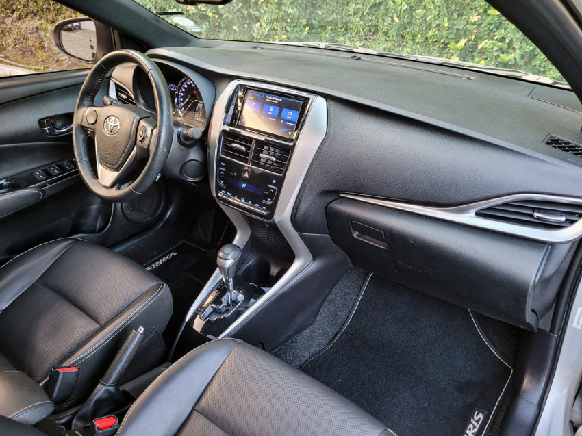 toyota yaris xls connect 1.5 flex  automatico15