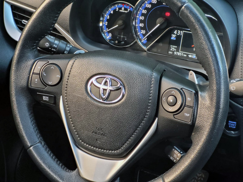 toyota yaris xls connect 1.5 flex  automatico13