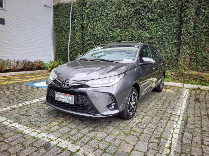 baixa km! - toyota yaris xls sedan 1.5 flex  automatico2