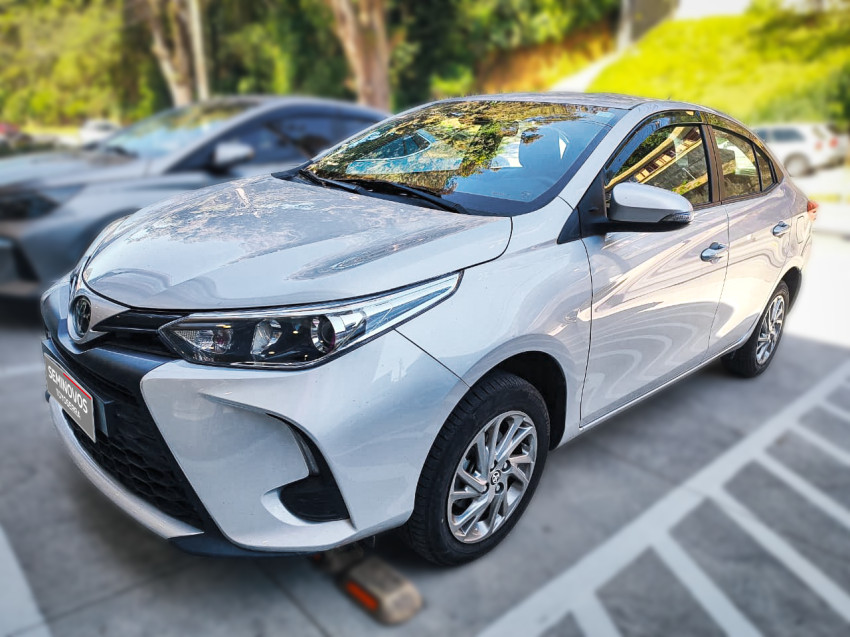 baixa km! - toyota yaris xs sedan 1.5 flex  automatico1