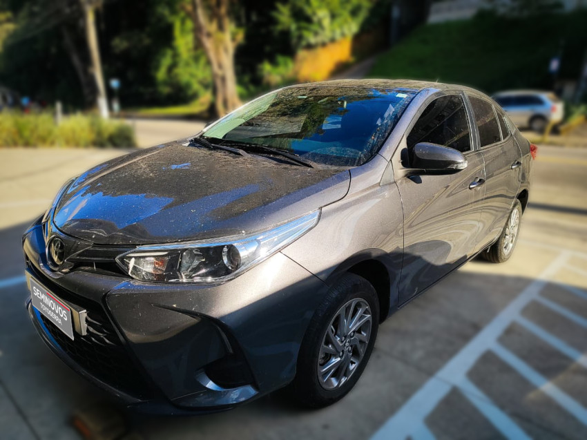 baixa km! - toyota yaris xs sedan 1.5 flex  automatico1