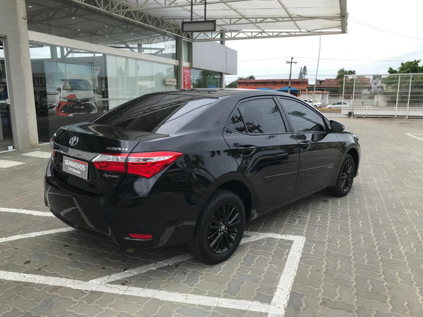 toyota corolla dynamic 2.0 flex  automatico4