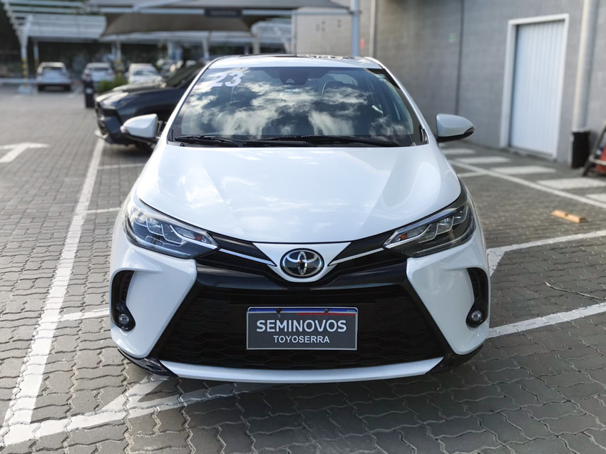 baixa km! - toyota yaris xls sedan 1.5 flex  automatico11