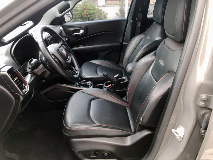 fiat toro ultra 2.0  4x4 tb diesel automatico7