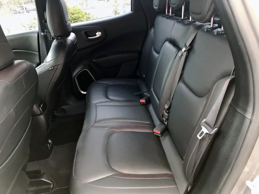 fiat toro ultra 2.0  4x4 tb diesel automatico8