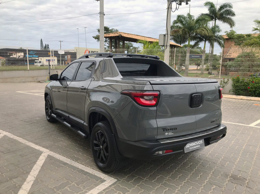 fiat toro ultra 2.0  4x4 tb diesel automatico5