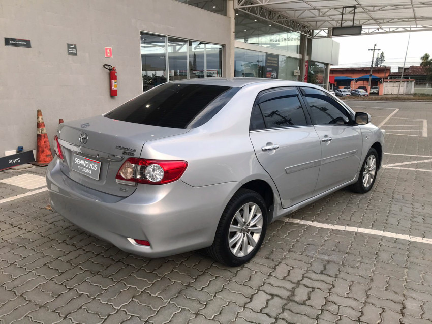 toyota corolla altis/a.premiu. 2.0 flex  automatico4