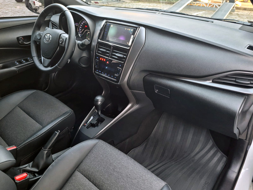 baixa km! - toyota yaris xs 1.5 flex  automatico13