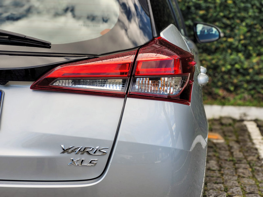 baixa km! - toyota yaris xls 1.5 flex  automatico18