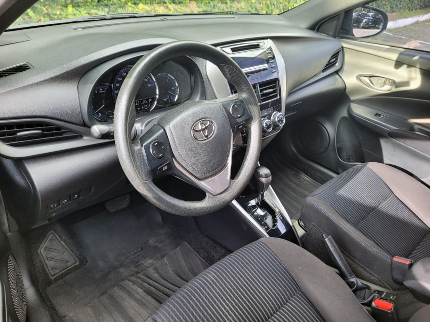 baixa km! - toyota yaris xl 1.3 flex  automatico9