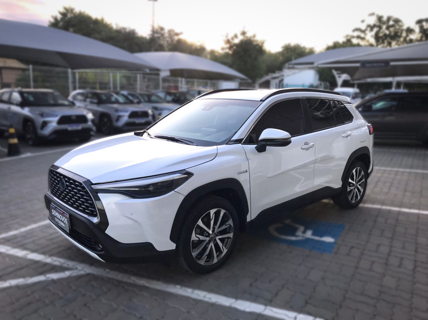 toyota corolla cross xrv 1.8  automatico (hibrido)2