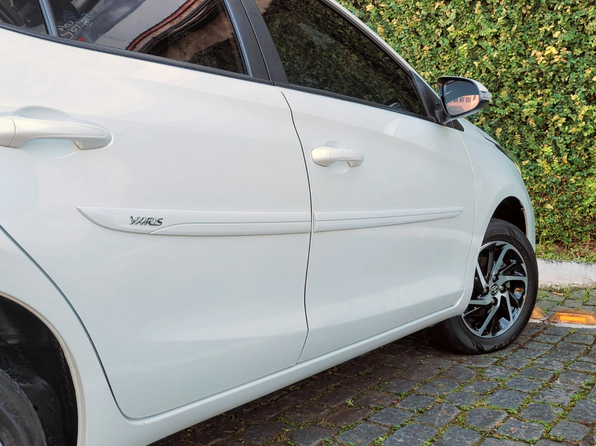 toyota yaris xls 1.5 flex  automatico17