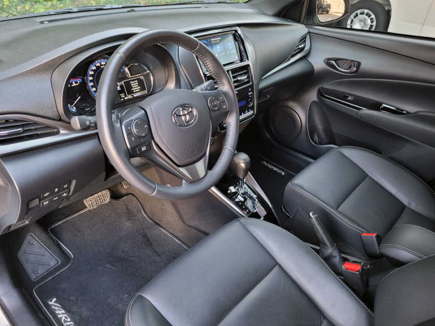 toyota yaris xls 1.5 flex  automatico9