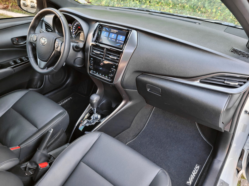 toyota yaris xls 1.5 flex  automatico14