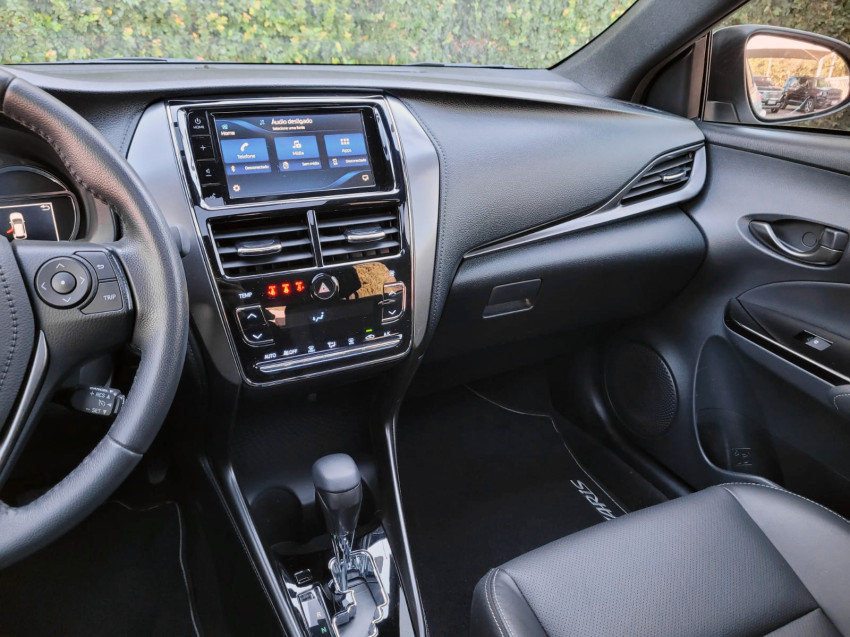toyota yaris xls 1.5 flex  automatico12