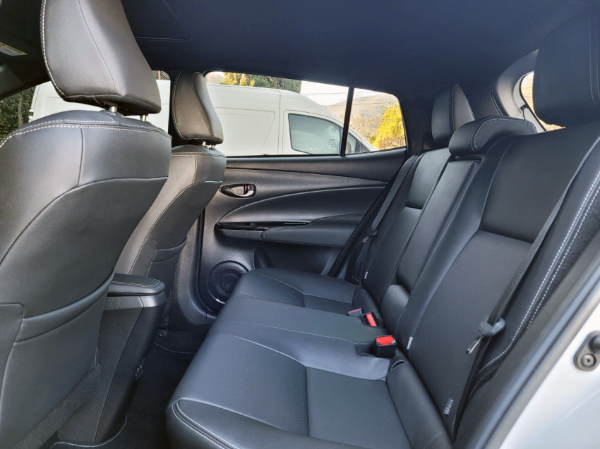 toyota yaris xls 1.5 flex  automatico8
