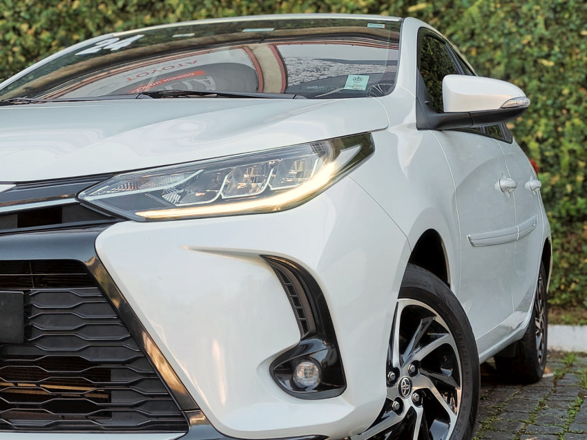 toyota yaris xls 1.5 flex  automatico16