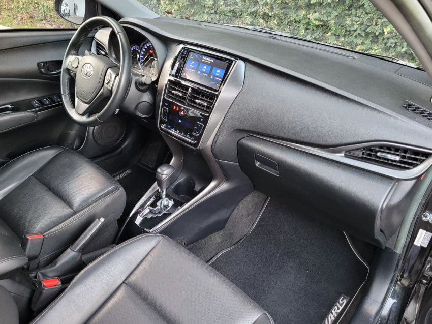 baixa km! - toyota yaris xls sedan 1.5 flex  automatico15