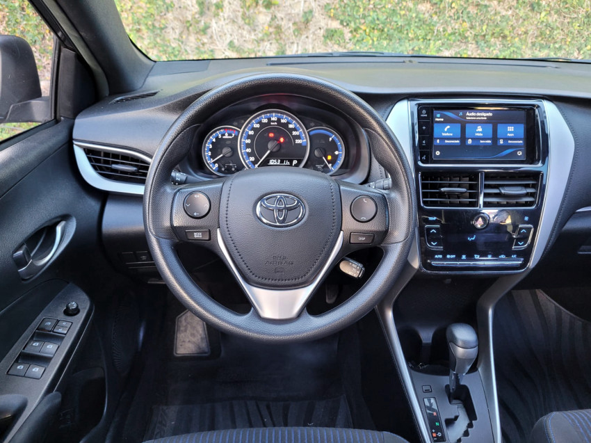 toyota yaris xl plus con. 1.5 flex  automatico10